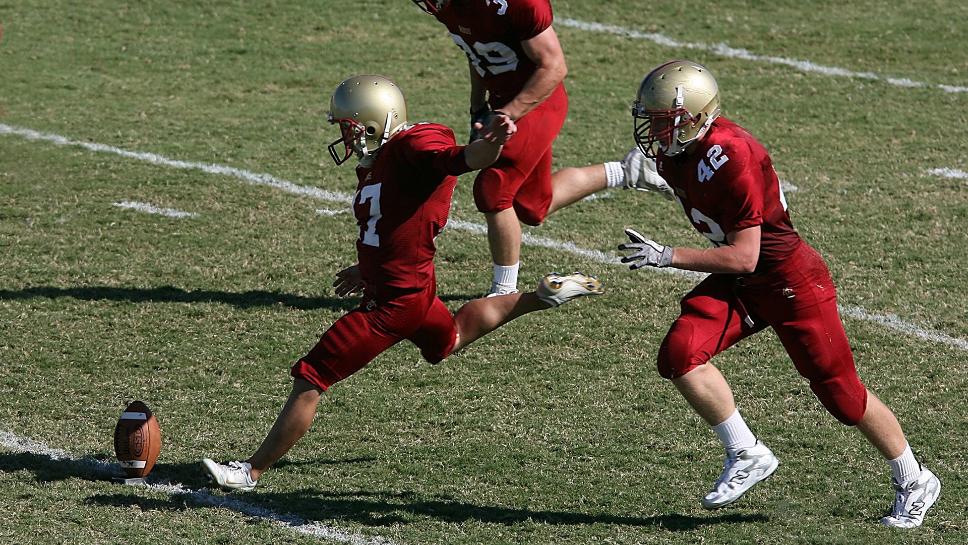 高台入水角度优化明显，水花最小，高台入水水深要求多少